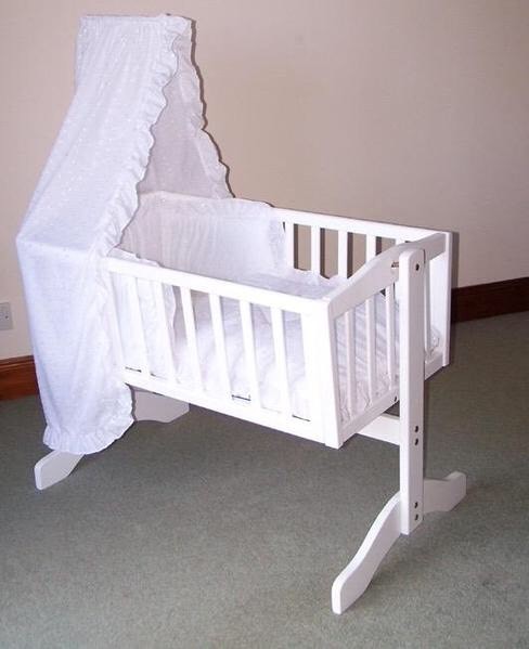 White Swinging Crib With Drape Rod In Coatbridge North
