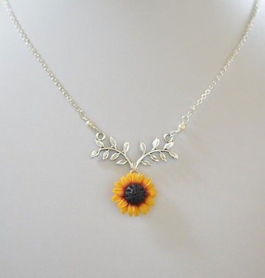 New Sun Flower Pearl and Leaf Branch Sunflower Pendant Necklace