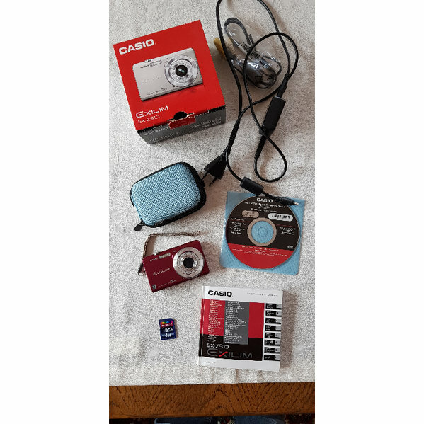 Digitalkamera Casio Exilim EX-ZS 10 (14,1 MP) OVP