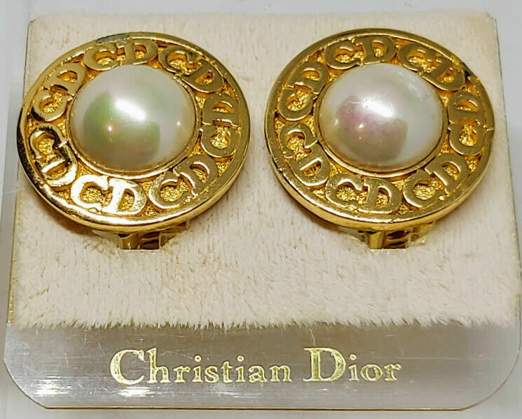 Christian Dior ピアス　モンテーニュ　フープ　サークル　ゴールド 楽天市場】【ディオール】DIOR 30モンテーニュ CDロゴ フープ