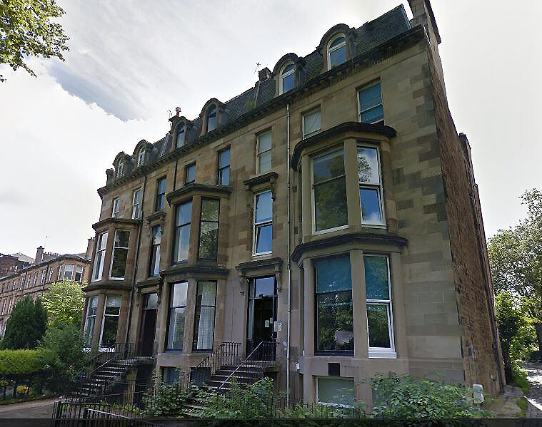 1 bedroom flat in Kelvin Drive, West End, Glasgow, G20 8QN in West