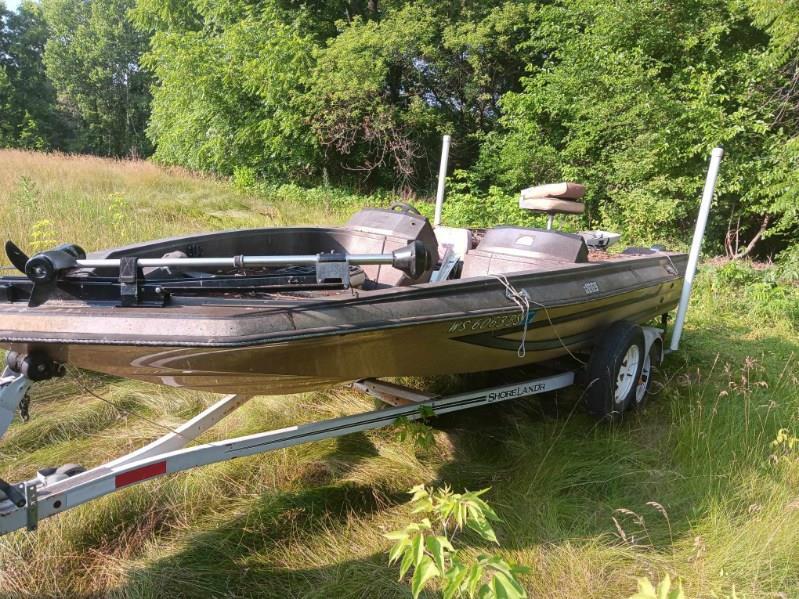 1988 Astroglass Rival 14' Boat Located In Prairie Du Chien, Wi Has