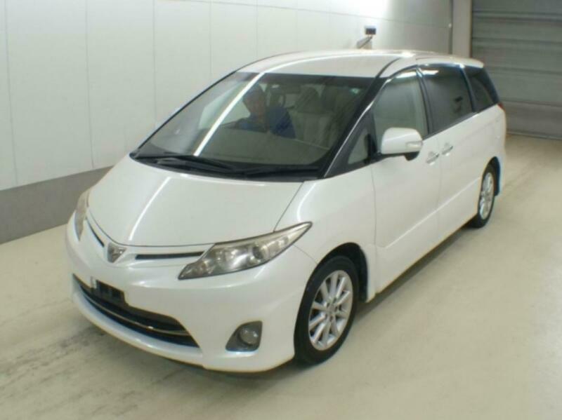 Toyota estima 2010