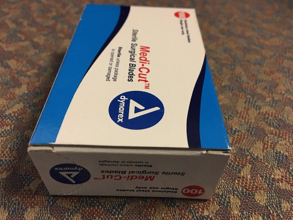 MEDI-CUT STAINLESS STEEL SURGICAL BLADES #11 STERILE (BOX OF 100) #4131 DYNAREX