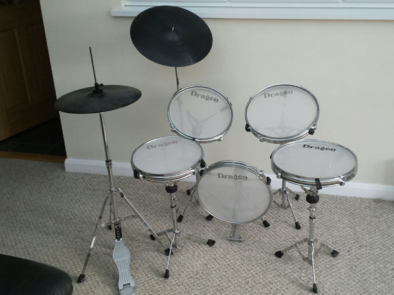 Dragon mesh 'silent' practice drum kit. in Digbeth, West Midlands