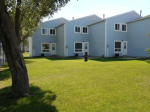 Luxury 2 Bedroom Townhouse By Riverwalk Avail July 15 Or Aug
