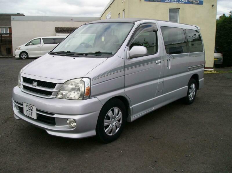 Toyota hiace 2