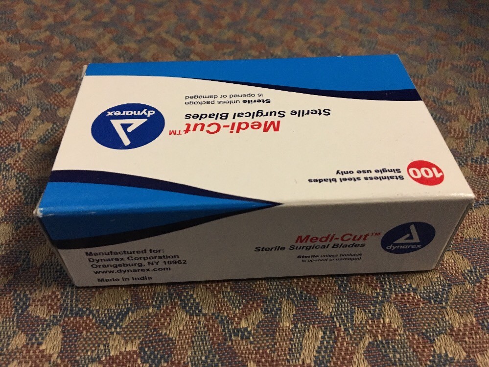 MEDI-CUT STAINLESS STEEL SURGICAL BLADES #11 STERILE (BOX OF 100) #4131 DYNAREX