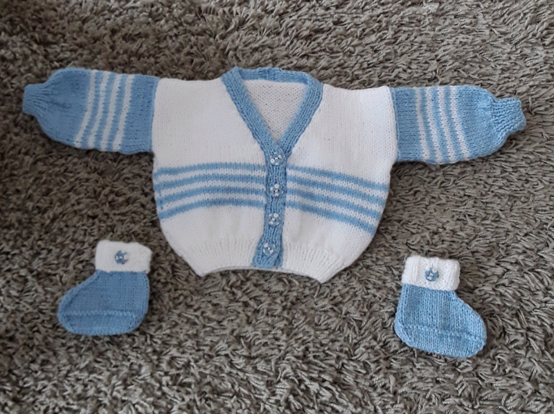 New hand knitted baby clothes in Stirling Gumtree