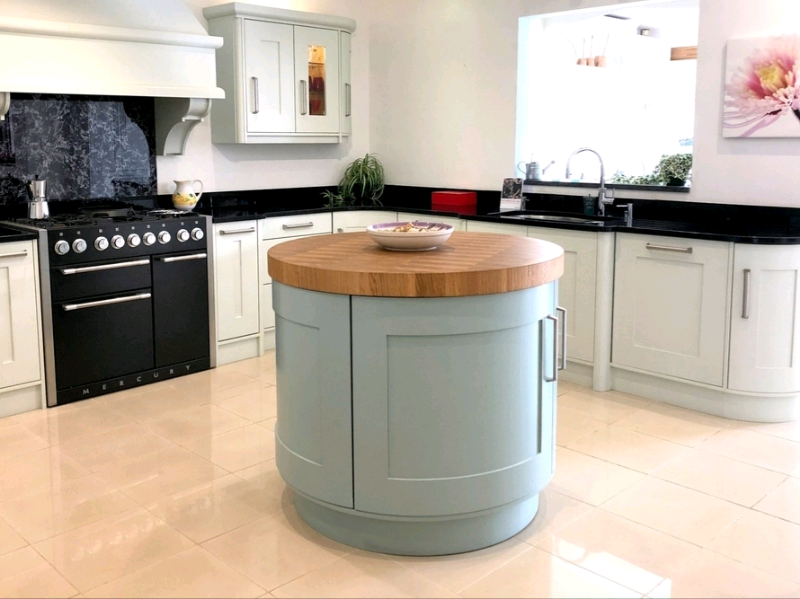 Unique round kitchen island in Ferndown, Dorset Gumtree
