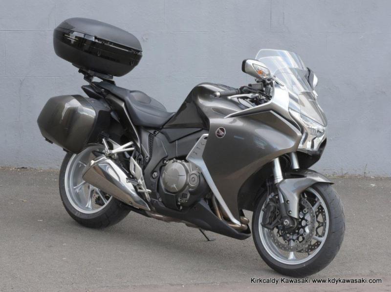Honda vfr1200f 2013