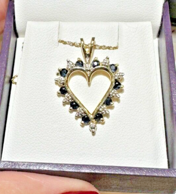 Dainty diamond heart necklace deals