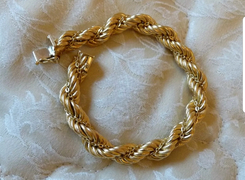 18K Gold Rope Bracelet | in Greenwich, London | Gumtree