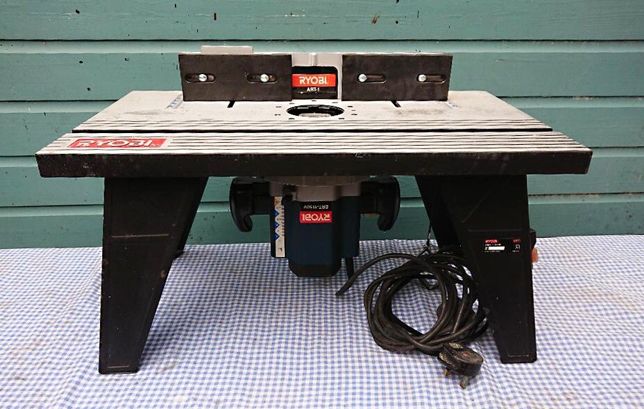 Ryobi Router Table ART1 230V, Router ERT1150V (not working see description) in Neston