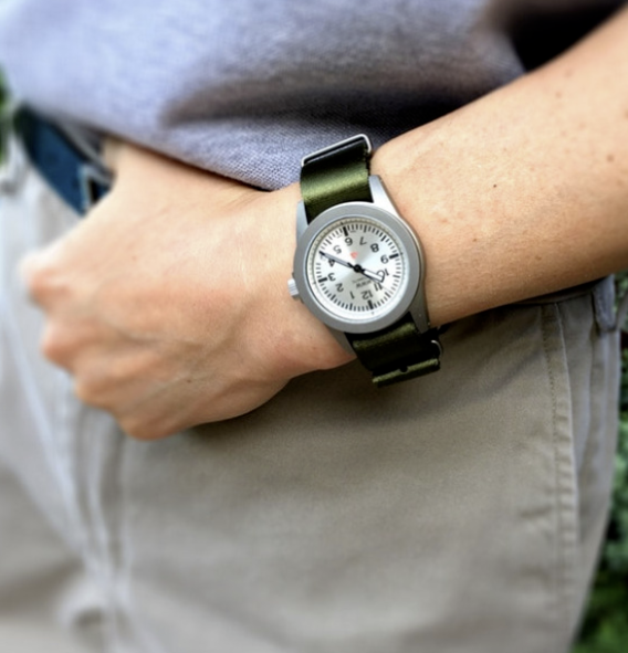 Pre-owned Manchester Watch Works Mww Rattler Field Watch Seiko Sus Homage Titanium