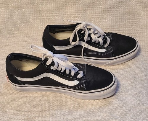 VANS OFF THE WALL スタジャン 黒 vans off the wall スタジャン - メルカリ