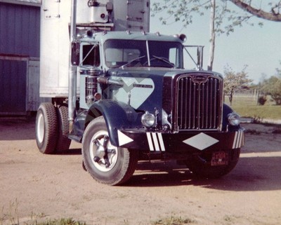 1950's Autocar Diesel Truck and Trailer Semi Truck Rig 8''x 10'' Photo 21