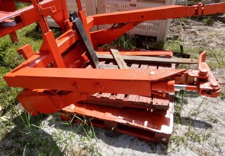 Forward Bin Tipper / Bin Dumper Produce