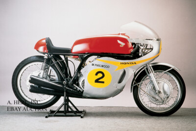 Mike Hailwood Honda 350 RC 181 6-cylinder GP racer Grand