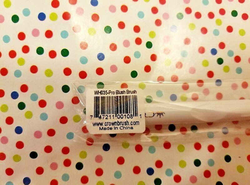 Crown Pro Blush Brush In Package New Never Used Boxycharm White Handle Sealed
