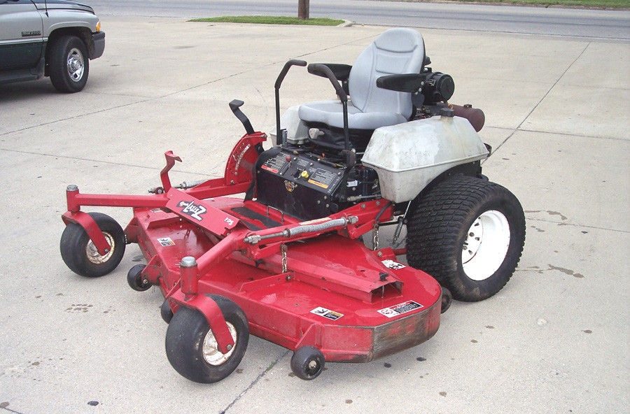 Exmark Lazer Z mower 72