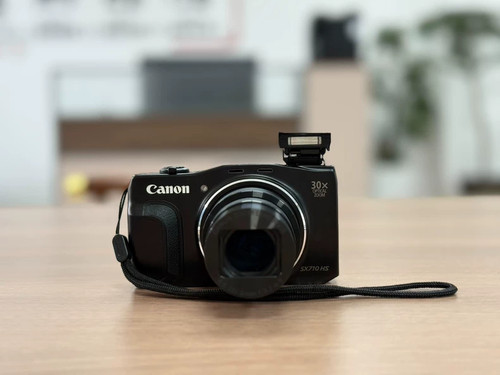 Canon PowerShot SX710 HS 20.1MP Compact Digital Camera 30x Optical