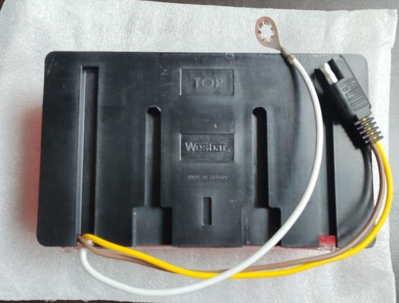 Fulton Wesbar 403025 Submersible Left Tail Light,