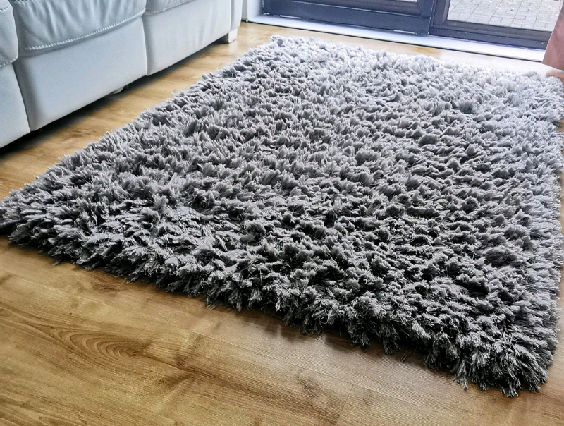 Dunelm jewel silver Grey shaggy rug 120cm x 170cm in Glenrothes