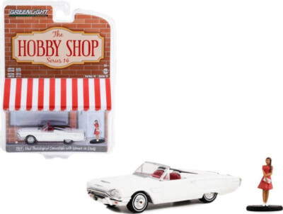 1965 Ford Thunderbird Cabrio + Woman in Dress *** Greenlight Hobby Shop 1:64