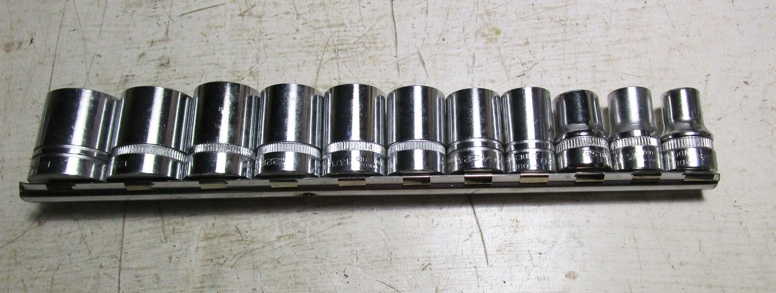 New Duro Indestro 1/2" Drive 11 Piece Sae Socket Set 7/16 To 1 1/16