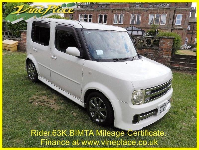 Nissan cube rider