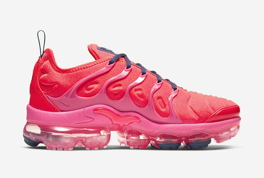 NIKE VAPOR KNIT“Pink ribbon\
