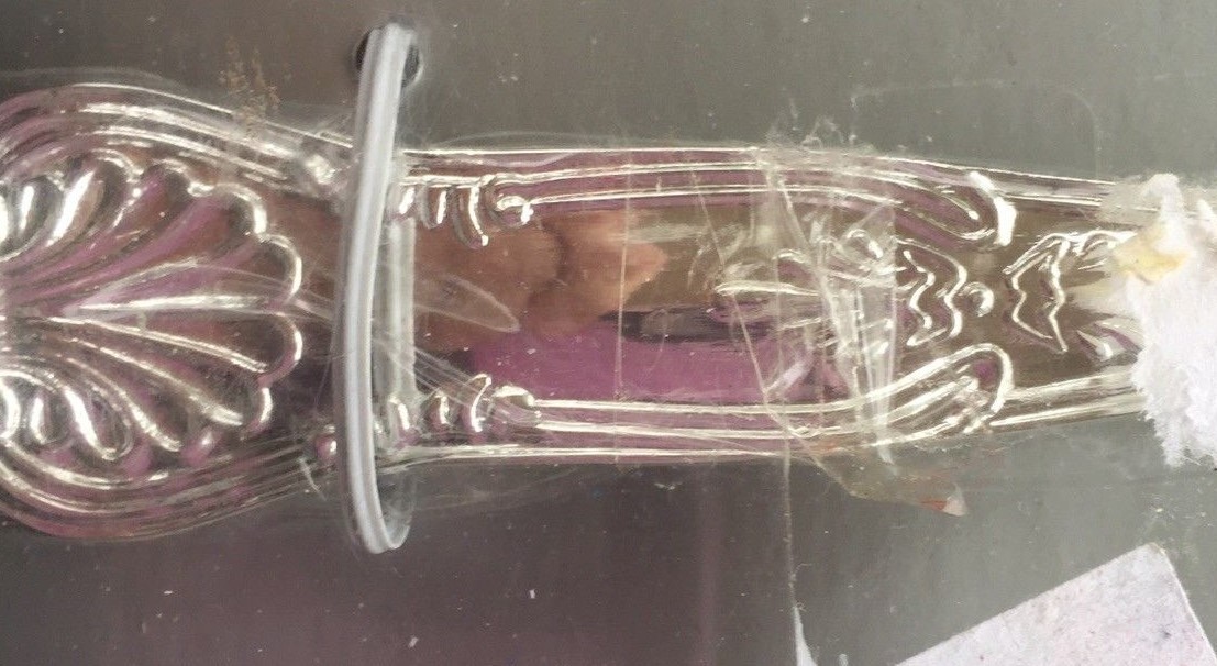 Wilton Cake Server in Original Box   E1