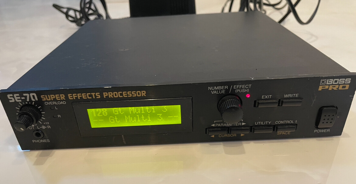 Boss Pro Super Efects Processor SE-70 Effects Pedals Musical