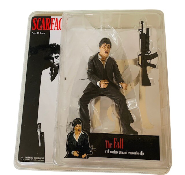 超希少 SCARFACE ALPACINO フィギュア supreme 超希少 SCARFACE ALPACINO フィギュア supreme