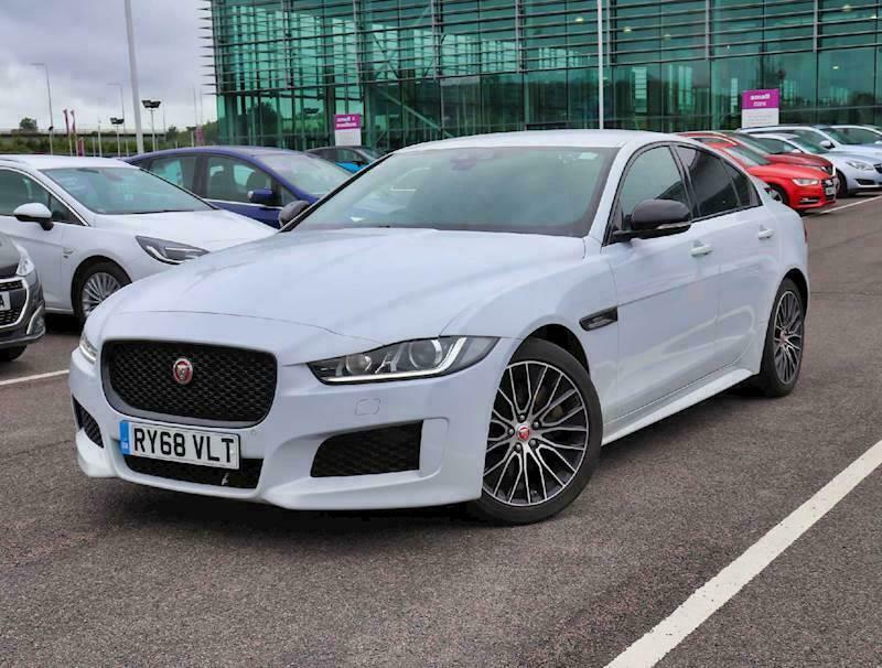 Jaguar xe s 2019