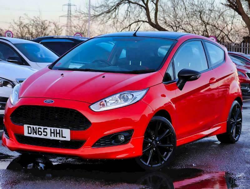 Ford fiesta red