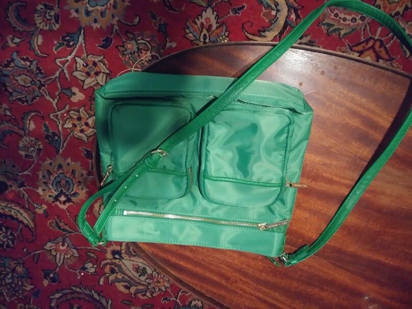 NWT Olivia + Joy Green Women's Handbag With Pockets
