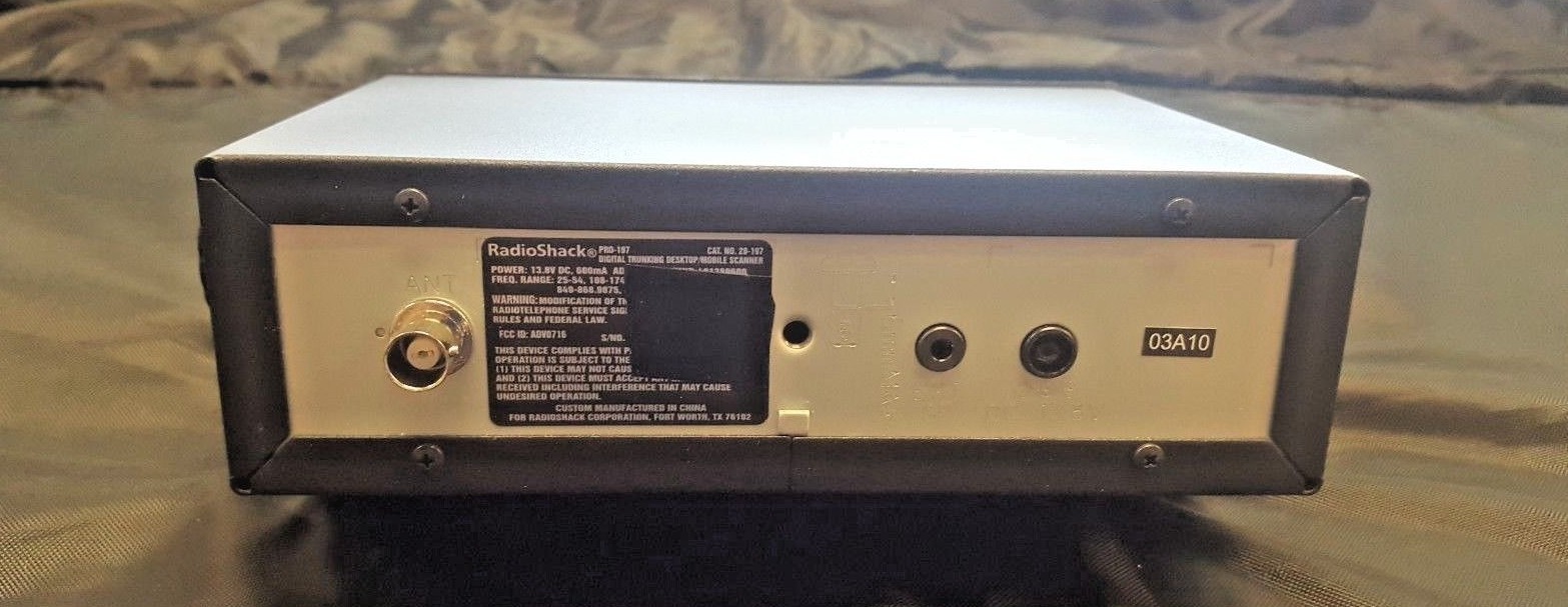 RadioShack Digital Trunking Desktop/Mobile Radio Scanner