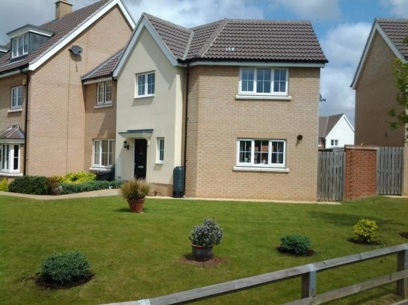 Room to rent in Red Lodge in Red Lodge, Suffolk Gumtree