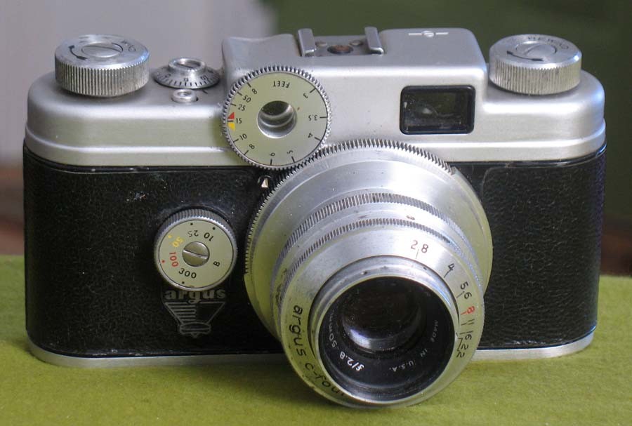 Vintage 1950s Argus C4 Range Finder 35mm Camera with Partial Case Sold AS IS C-4