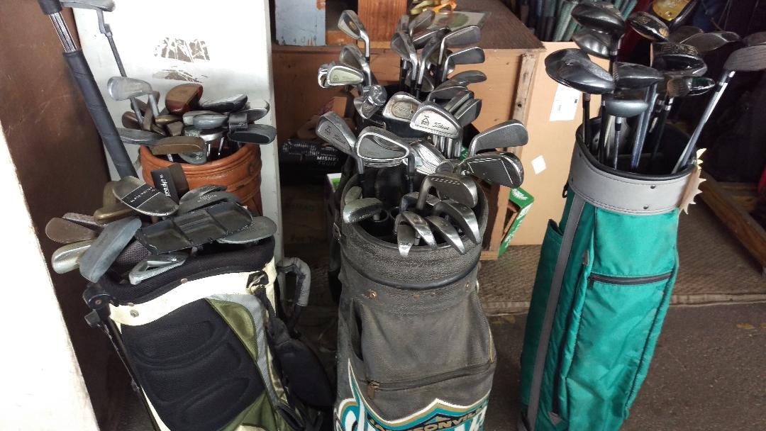 1 Lot of Pre-Owned Golf Equipment