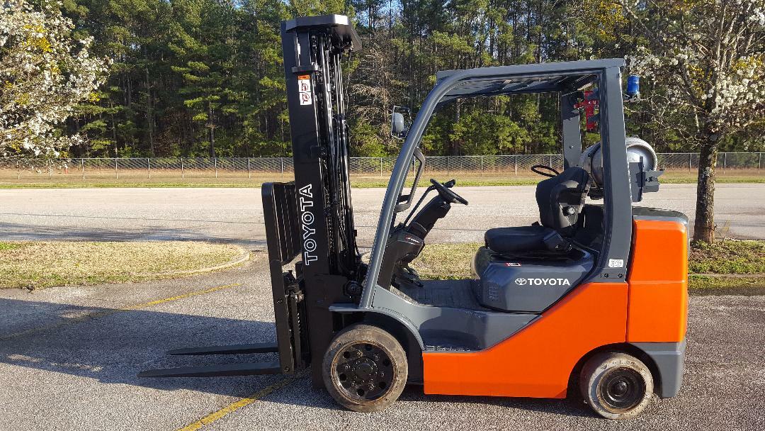 2013 Toyota 8FGCU30 Forklift Truck, Low Hours, New Paint