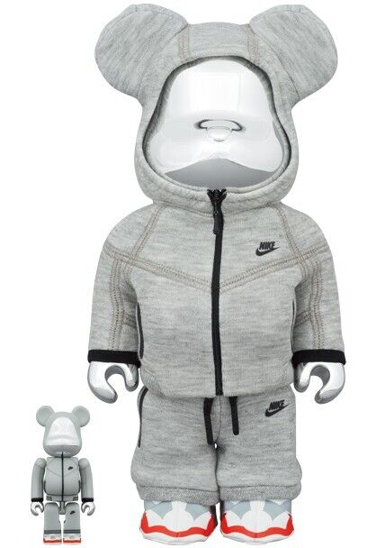 BE@RBRICK 400% & 100% NIKE TECH FLEECE N98 MEDICOM TOY BE@RBRICK 400% & 100% NIKE TECH FLEECE N98 MEDICOM TOY