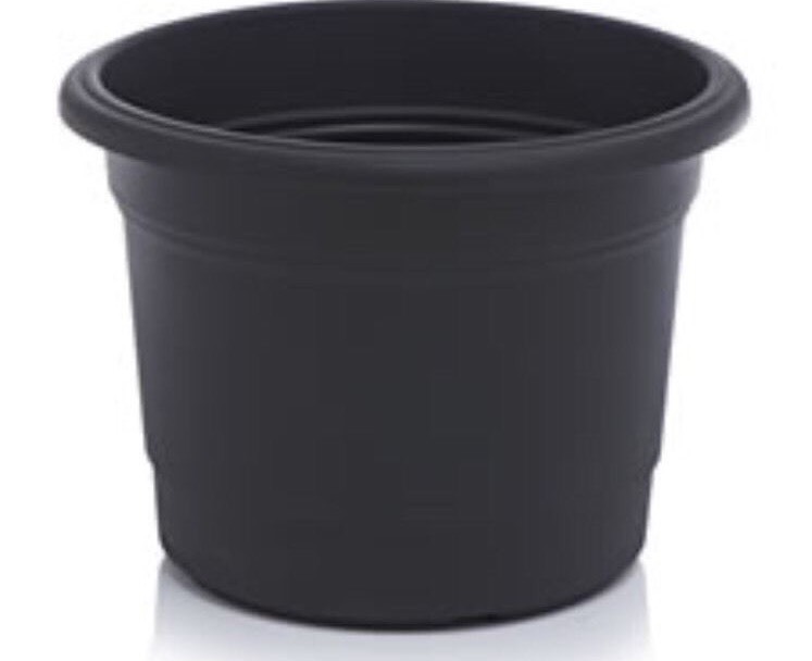 5 big black plastic planters £20 (B&amp;Q) | in Hackney ...