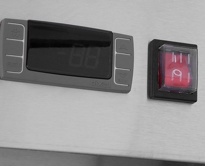 Back Bar Beer Soda Beverage Cooler Refrigerator < under 6 feet 2-Doors 68