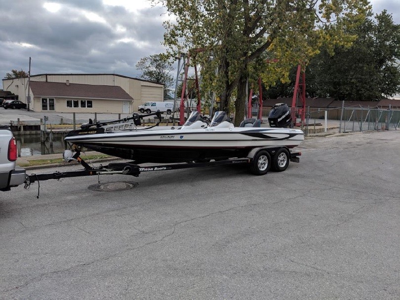 2009 Triton 21X3 DC