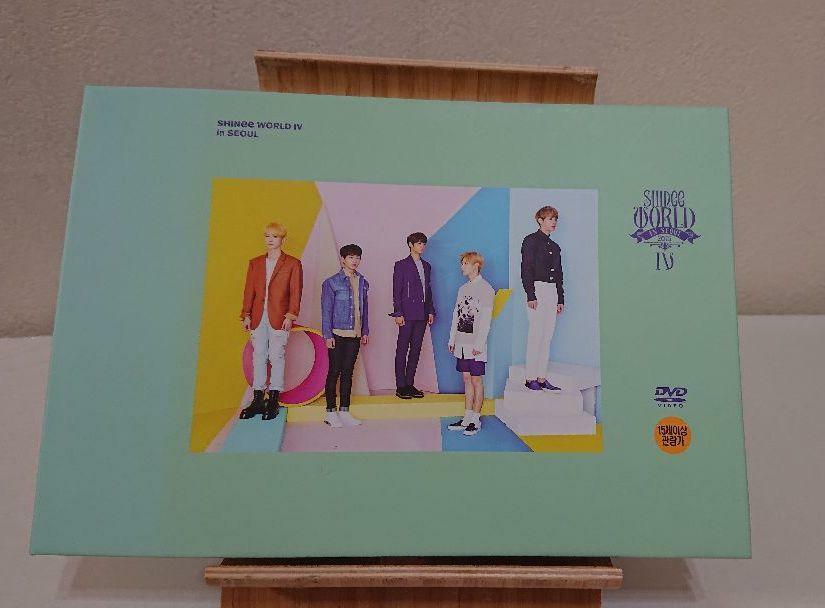ミュージック SHINee WORLD IV in SEOUL 2015 DVD SHINee World IV in SEOUL 2015 Live DVD Postocard Book Korean