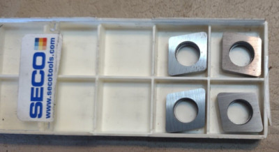 LOT OF 4 PCS SECO CSN-433 CSN120412 New Carbide Insert Seats 41168