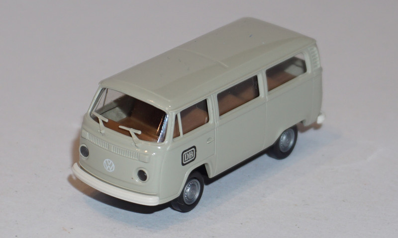 Brekina Volkswagen T2 Caravelle Db Ho 1/87